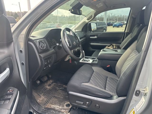 Used 2019 Toyota Tundra SR5 w/ Convenience Package image 8
