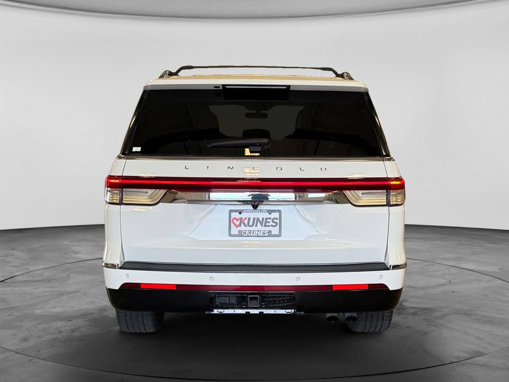 Used 2023 Lincoln Navigator Reserve AWD/4WD image 8