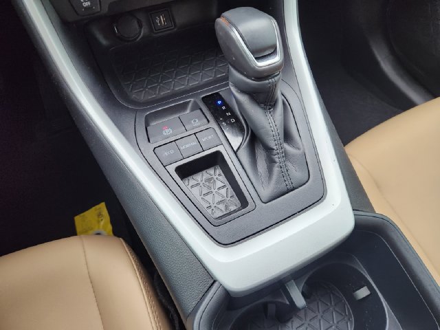 Certified 2025 Toyota RAV4 XLE Premium FWD image 19