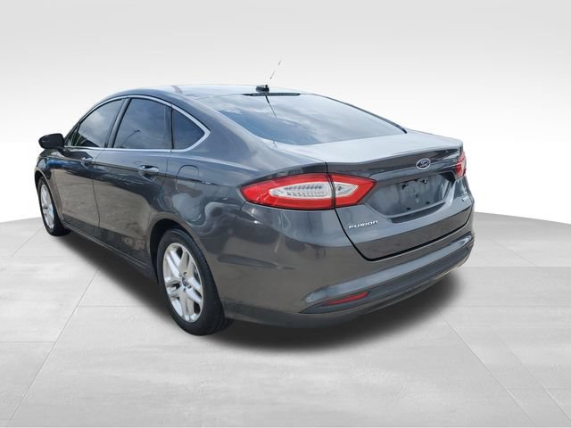 Used 2015 Ford Fusion SE w/ Equipment Group 202A FWD image 6