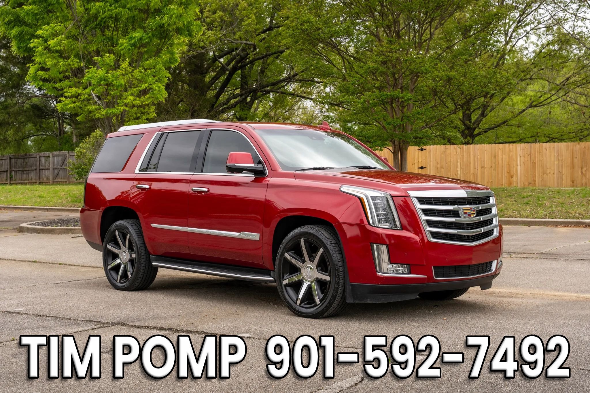 Used 2015 Cadillac Escalade Luxury image 4