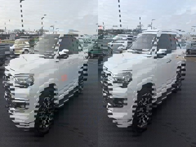 Used 2016 Toyota 4Runner Limited image 2