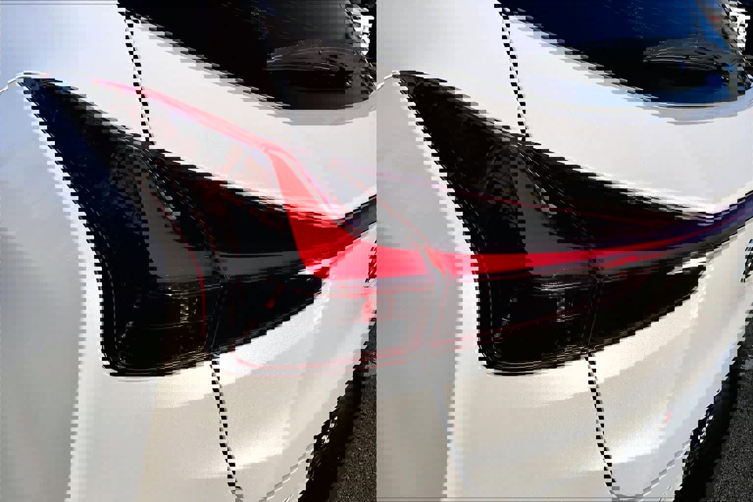 Used 2023 Lexus UX 250h FWD image 27