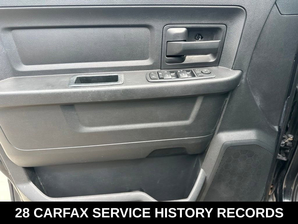 Used 2017 RAM 1500 Express AWD/4WD image 12