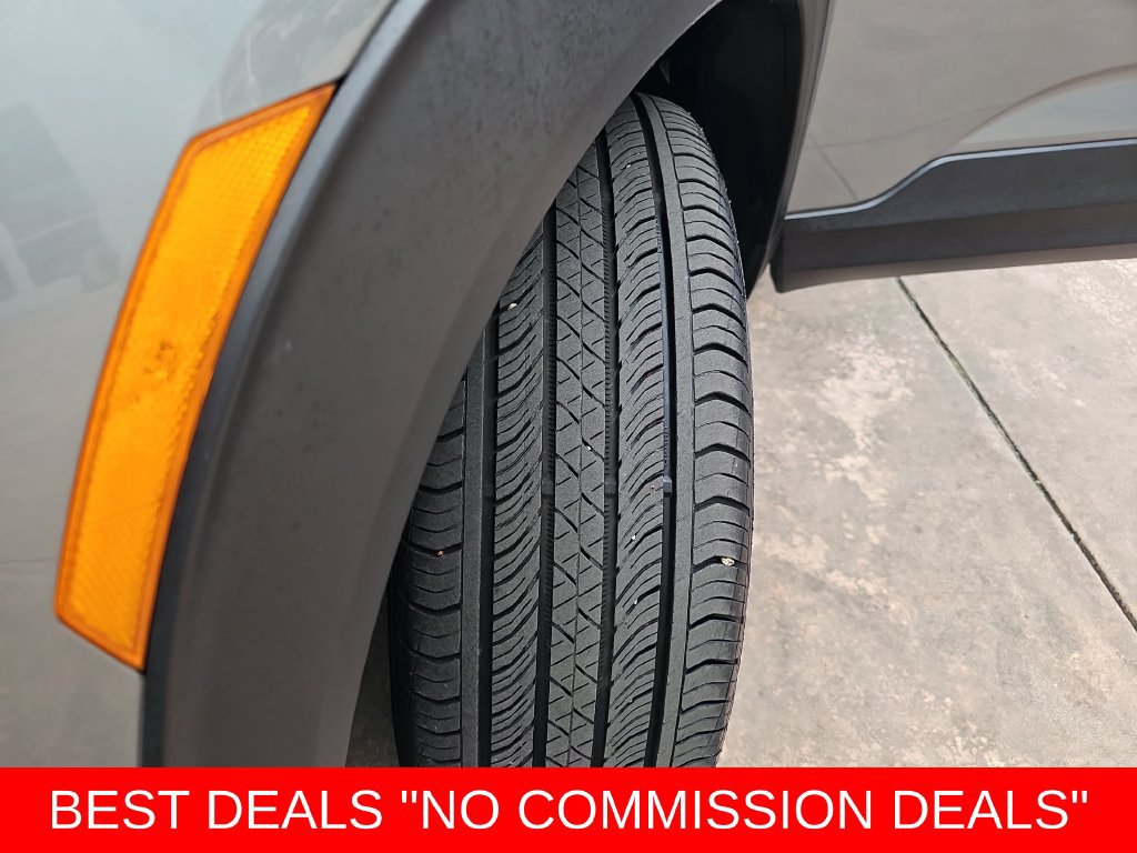 Used 2024 Chevrolet TrailBlazer RS w/ Convenience Package AWD/4WD image 35