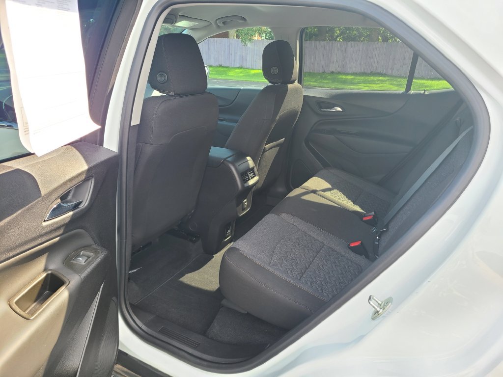 Used 2024 Chevrolet Equinox LT AWD/4WD image 18