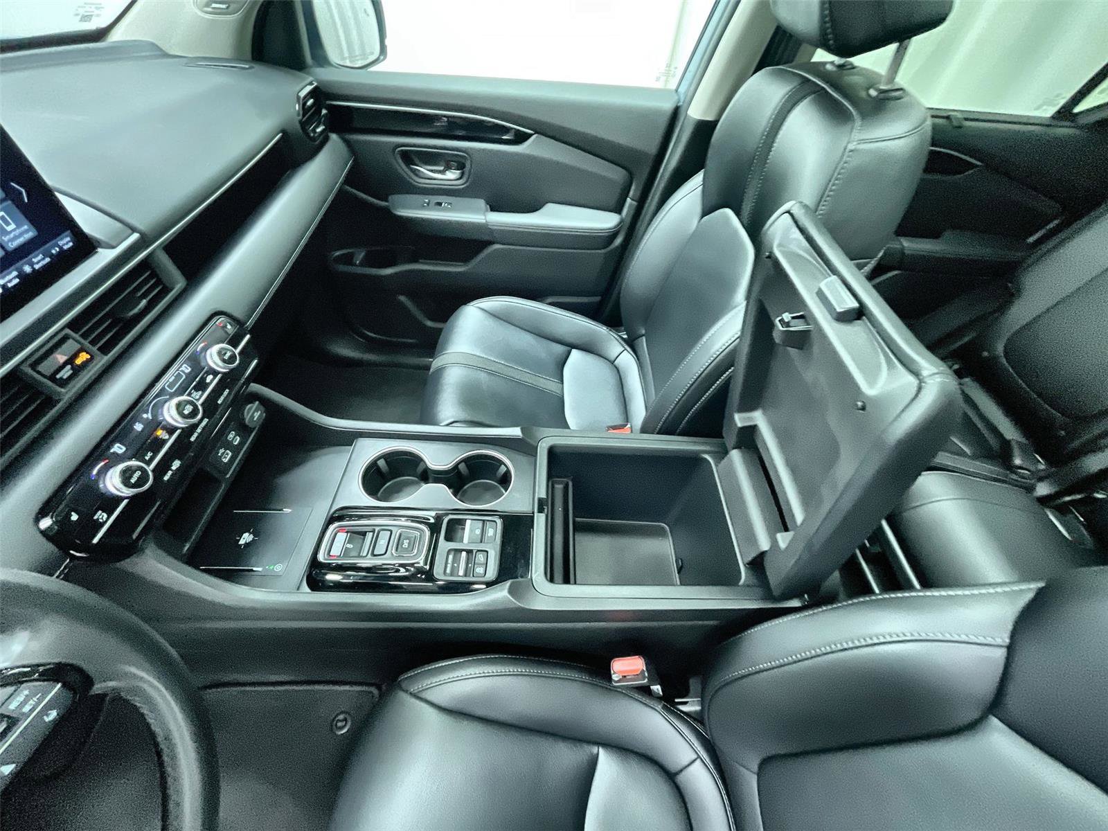 Certified 2023 Honda Pilot Touring image 18