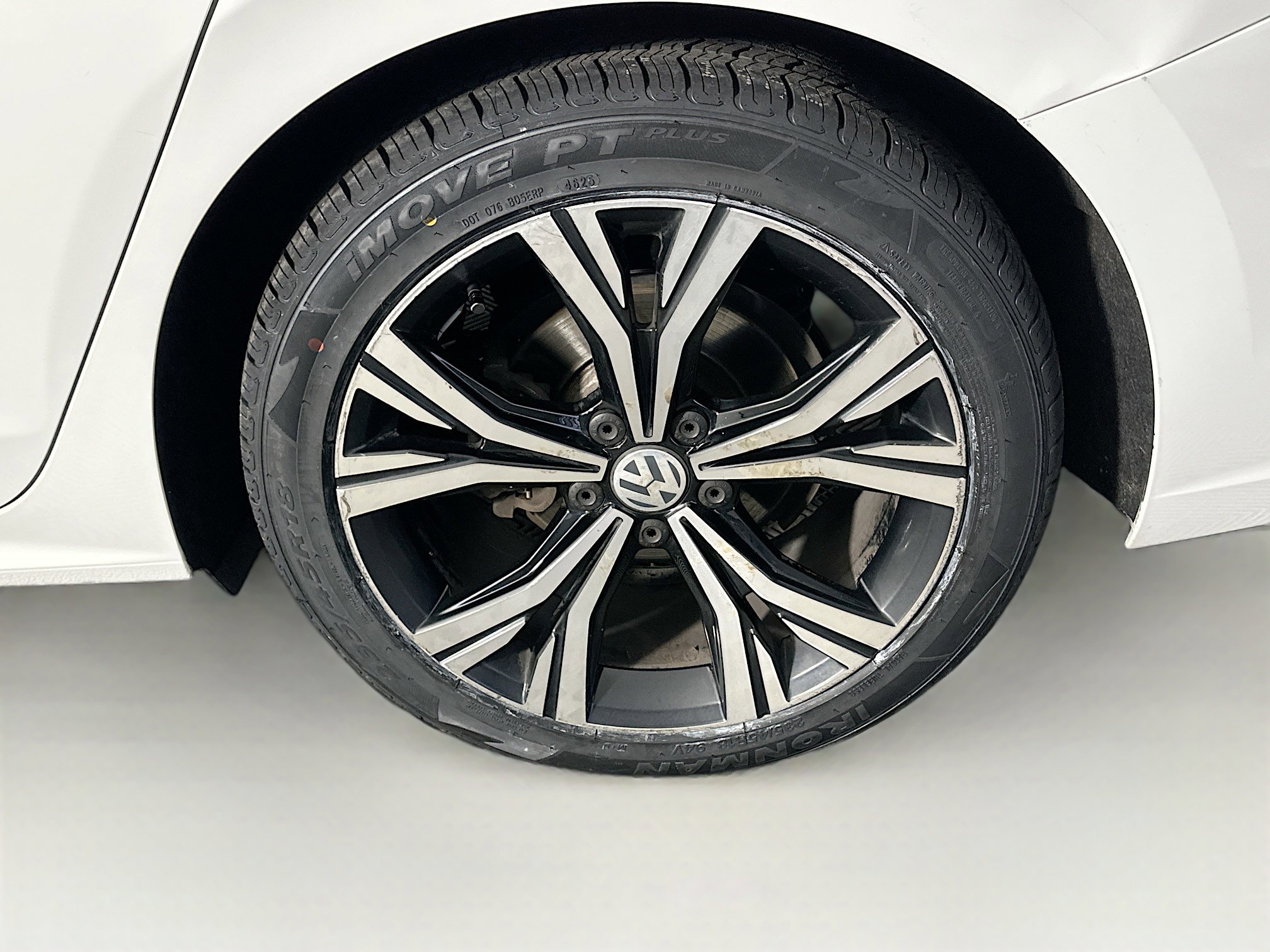 Used 2021 Volkswagen Passat 2.0T SE image 11