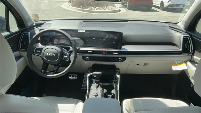 Used 2025 Kia Sorento SX image 27
