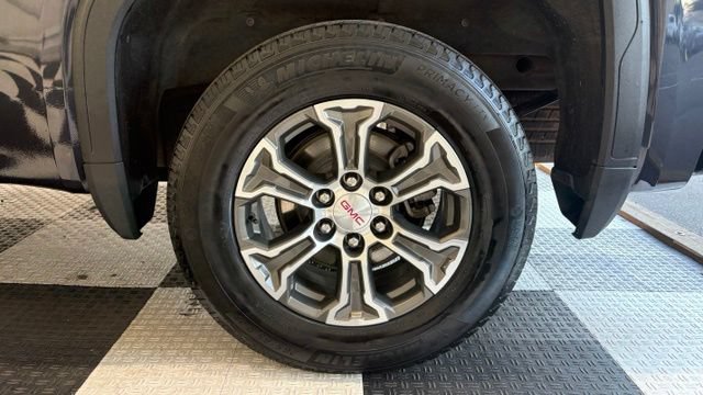 Used 2025 GMC Sierra 1500 SLT AWD/4WD image 12