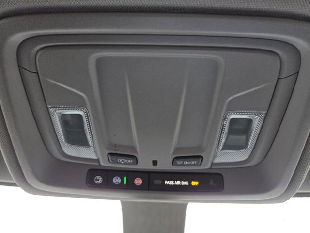 Used 2020 Chevrolet Silverado 2500 LT w/ Convenience Package image 28