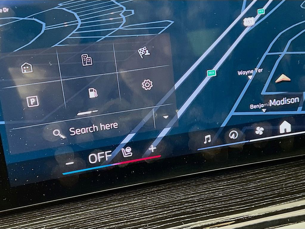 Used 2025 BMW X7 M60i image 16