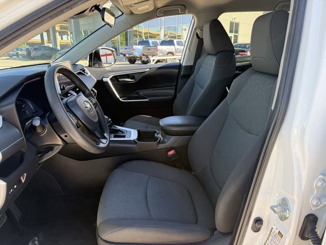 Used 2024 Toyota RAV4 XLE image 26