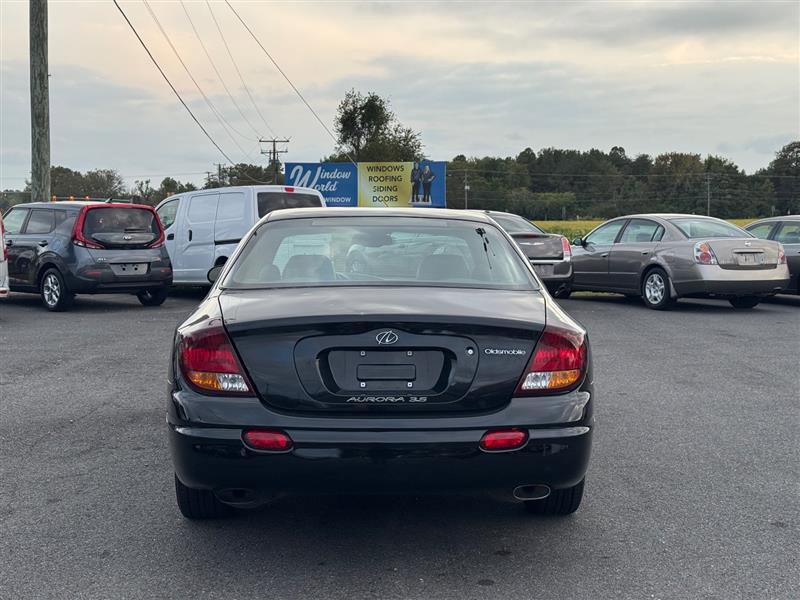Used 2002 Oldsmobile Aurora 3.5 w/ All Weather Pkg image 5