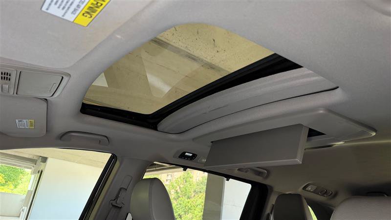 Used 2016 Honda Odyssey Touring image 23