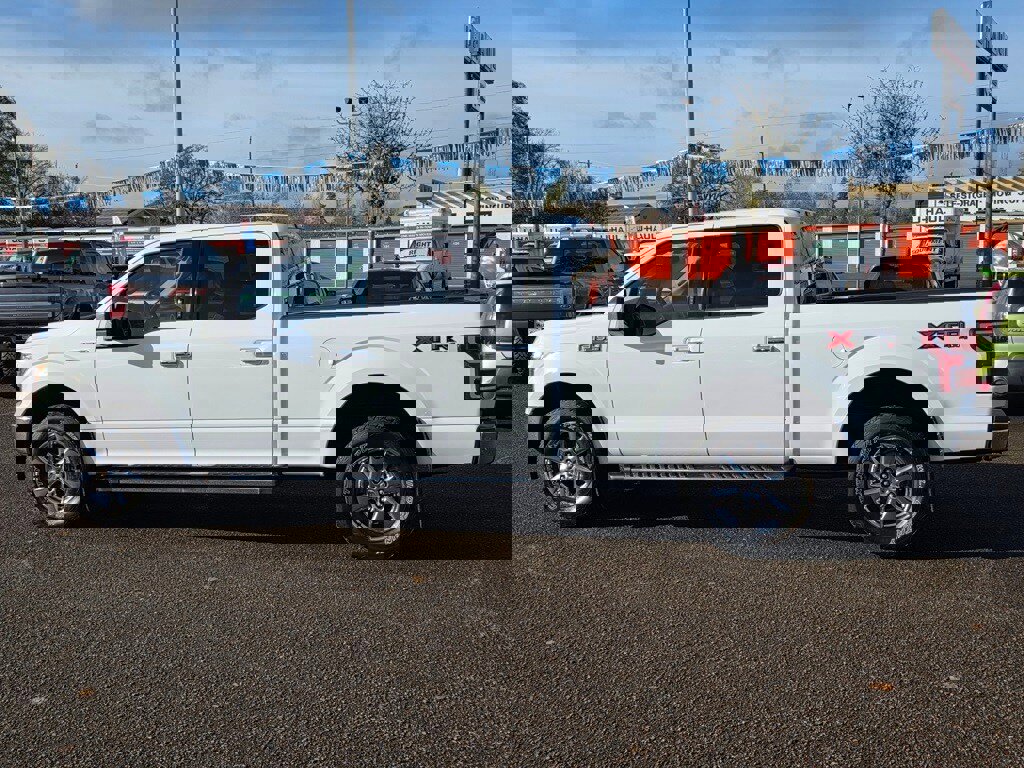 Used 2018 Ford F150 XLT w/ XTR Package image 5