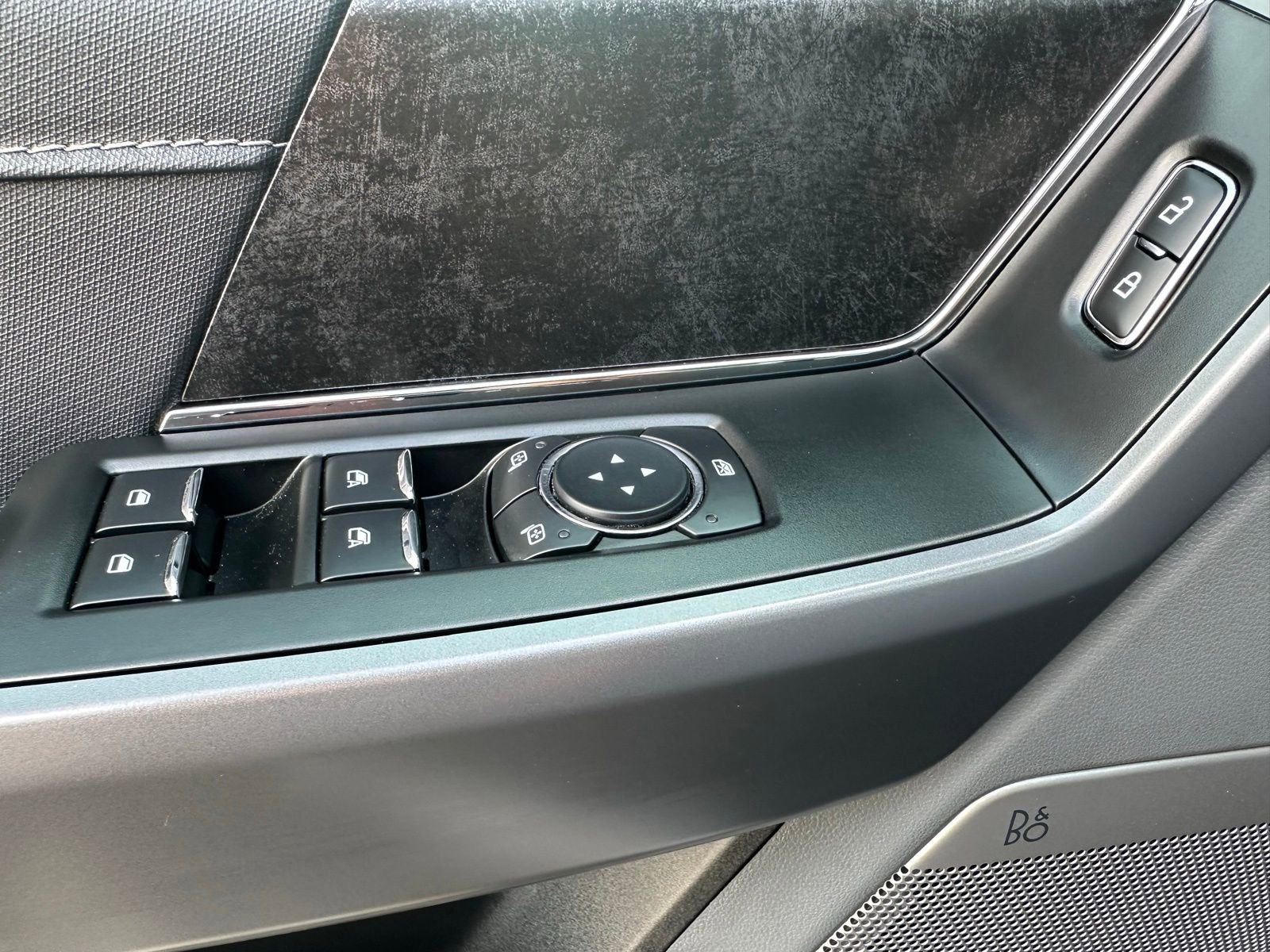 New 2025 Ford F150 Lightning Flash AWD/4WD image 10