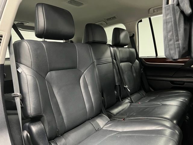 Used 2016 Lexus LX 570 4WD w/ Luxury Package image 55