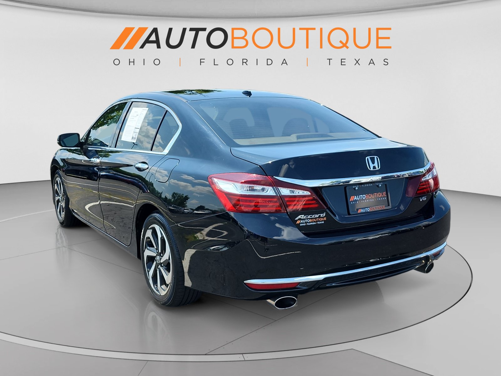 Used 2017 Honda Accord EX-L image 3