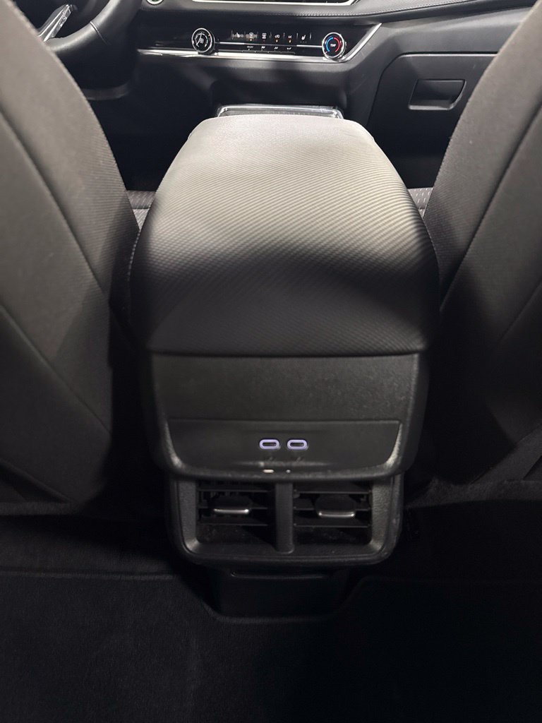 Used 2025 Chevrolet Equinox LT AWD/4WD image 27