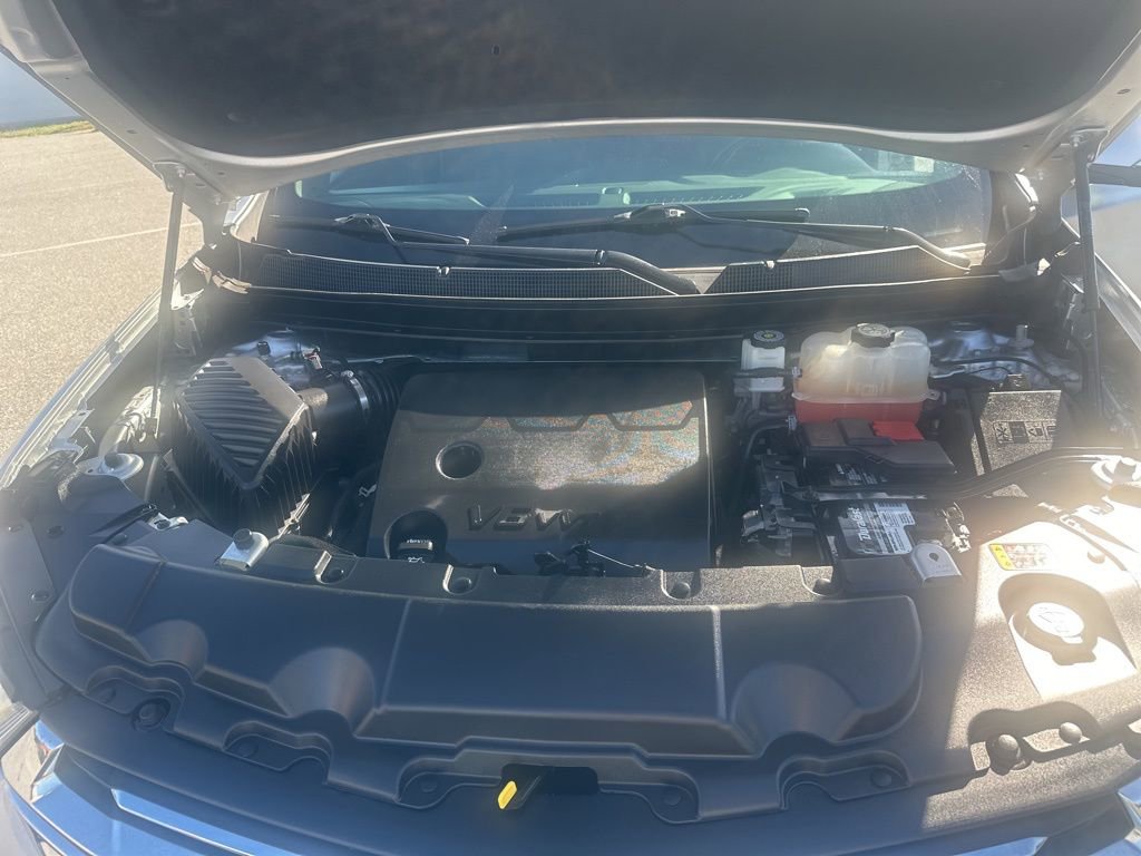 Used 2022 Chevrolet Traverse LT image 19