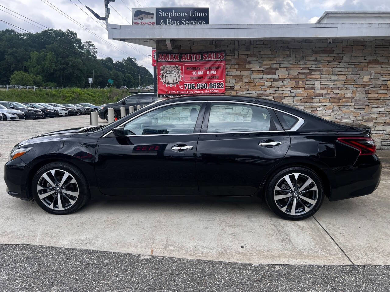 Used 2017 Nissan Altima 3.5 SR FWD image 3