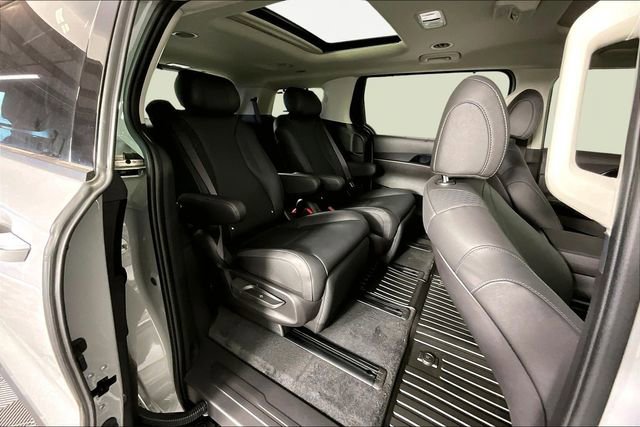 New 2026 Kia Carnival SX Prestige FWD image 11