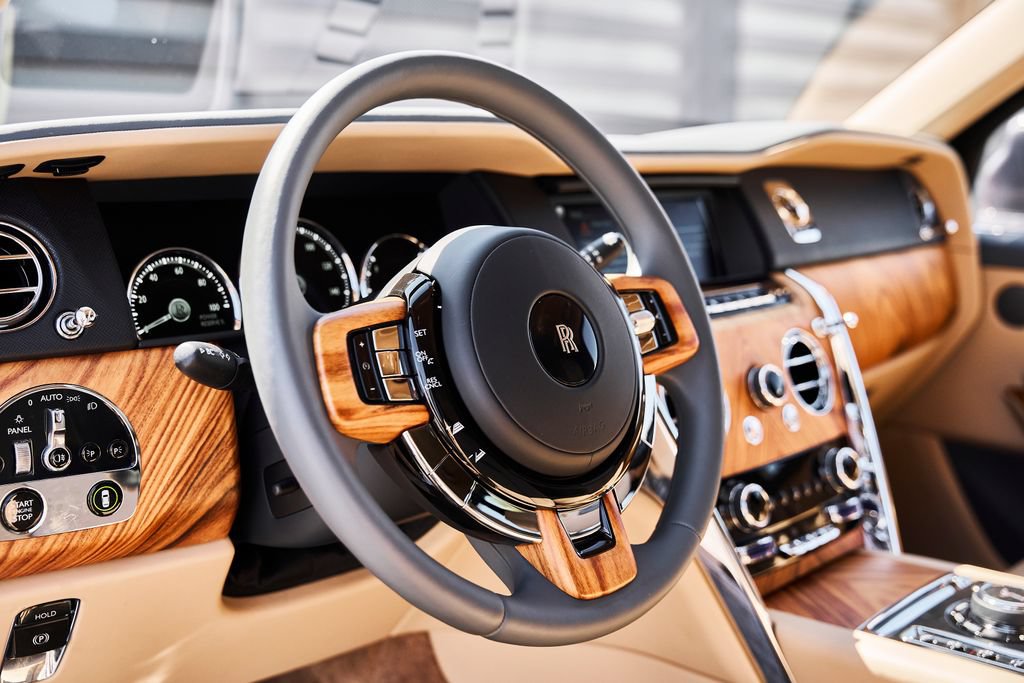 Used 2020 Rolls-Royce Cullinan AWD/4WD image 33