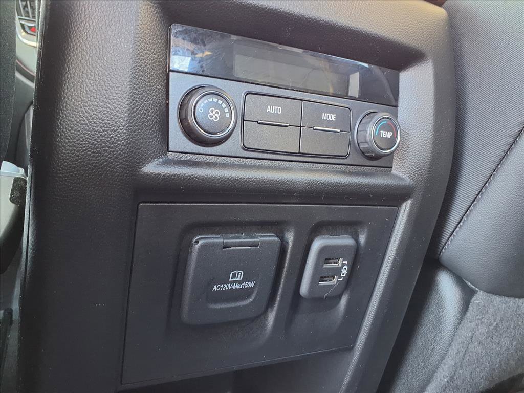 Used 2022 Chevrolet Traverse RS w/ LPO, Floor Liner Package image 33