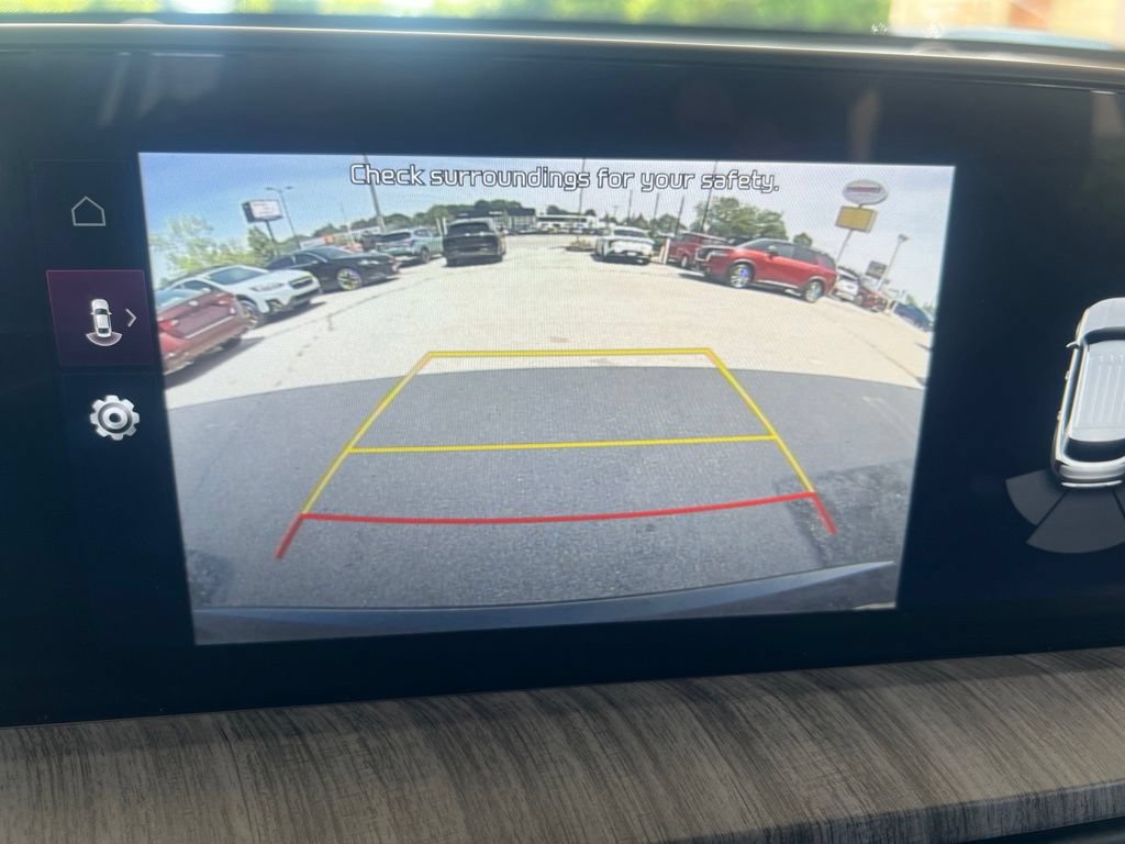Certified 2025 Kia Telluride EX w/ EX Captain's Chair Package AWD/4WD image 54