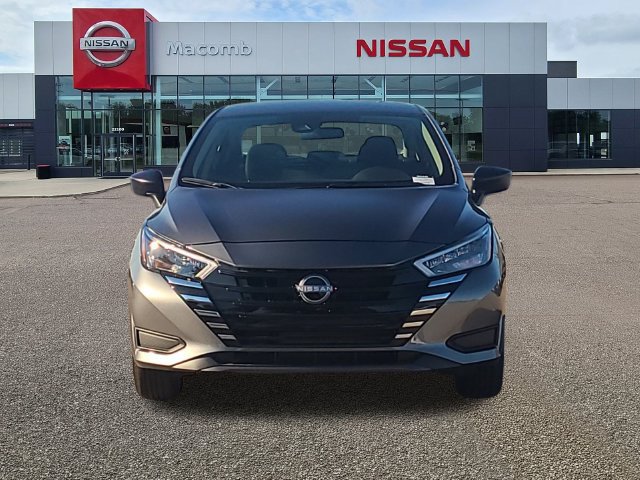 New 2025 Nissan Versa S w/ Trunk Package FWD image 2