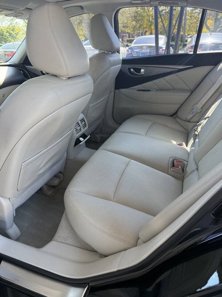 Used 2016 INFINITI Q50 3.0t Premium w/ 3.0T Premium Plus Package RWD image 12