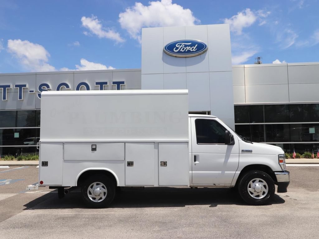 Used 2023 Ford E-350 and Econoline 350 Super Duty w/ Power Windows & Locks Group RWD image 18