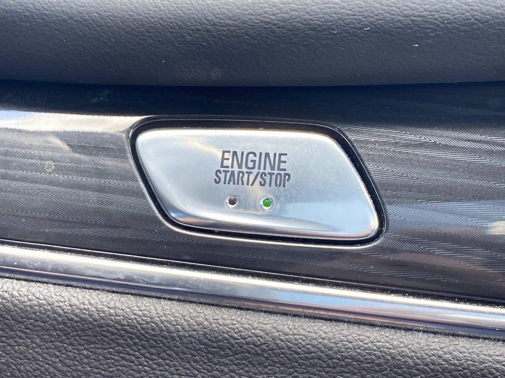 Used 2022 Buick Enclave Essence w/ Experience Buick Package image 28