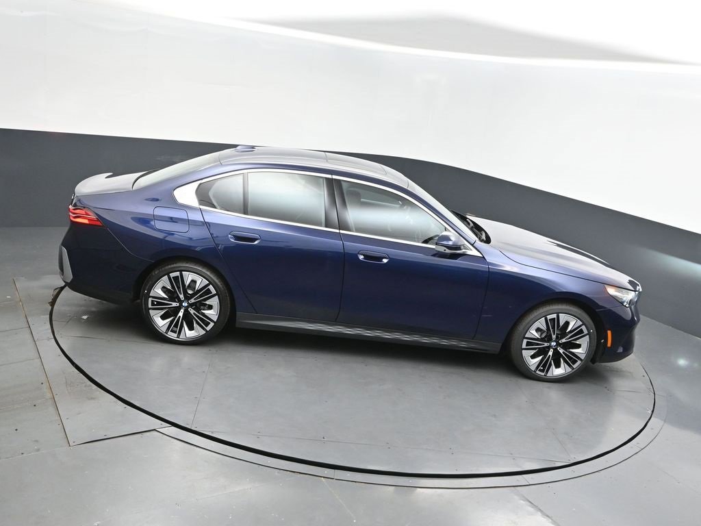 New 2026 BMW 530i w/ Premium Package image 35