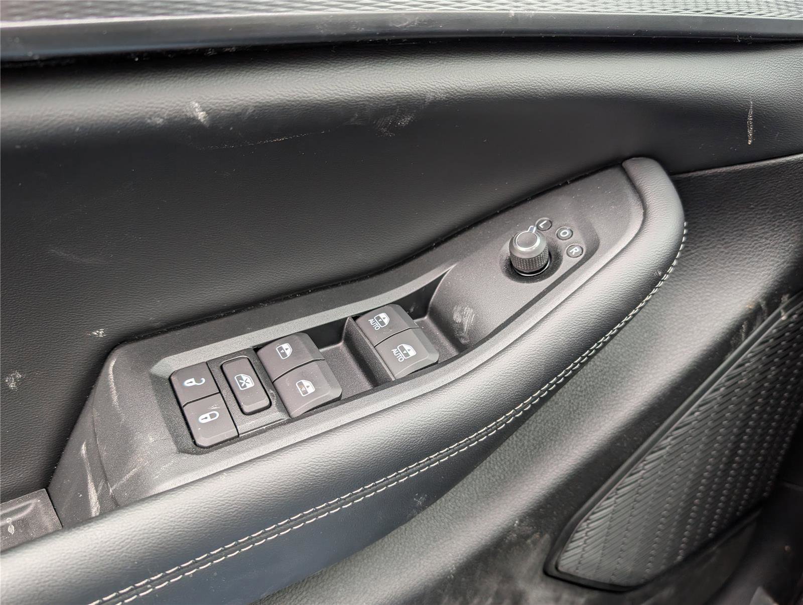 New 2026 Jeep Grand Cherokee Laredo image 14