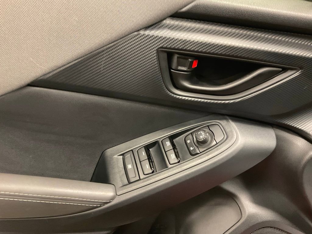 Used 2024 Subaru Crosstrek 2.0i Premium image 12