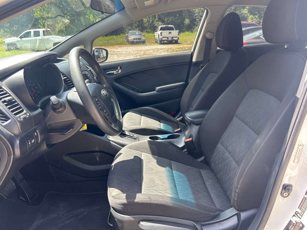Used 2016 Kia Forte LX FWD image 8