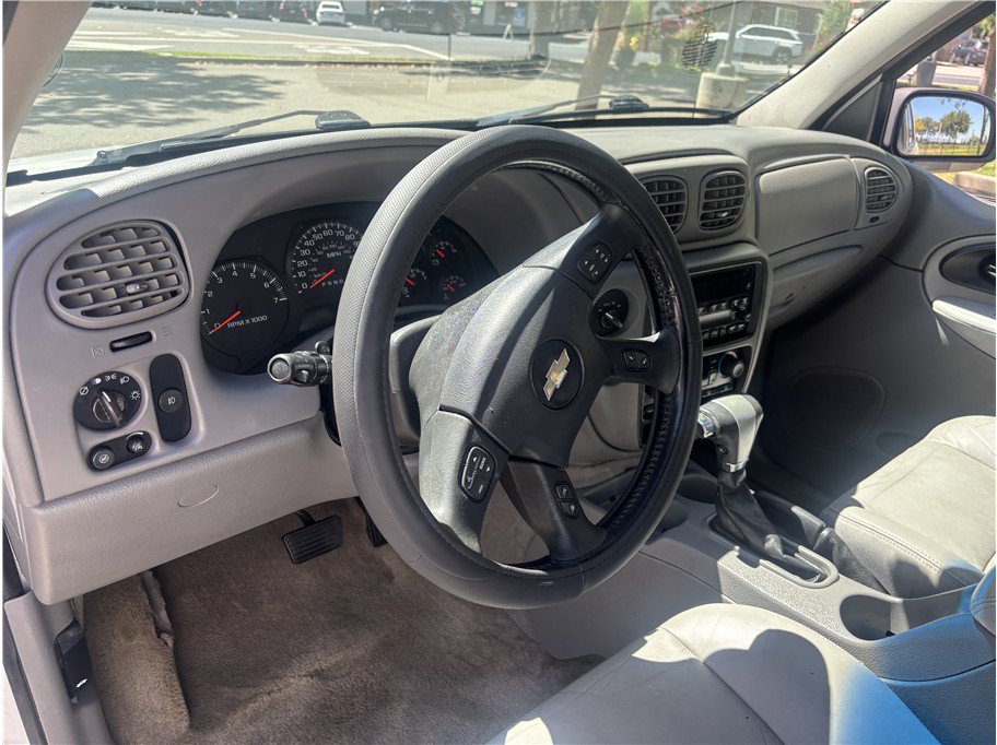 Used 2008 Chevrolet TrailBlazer LT AWD/4WD image 9