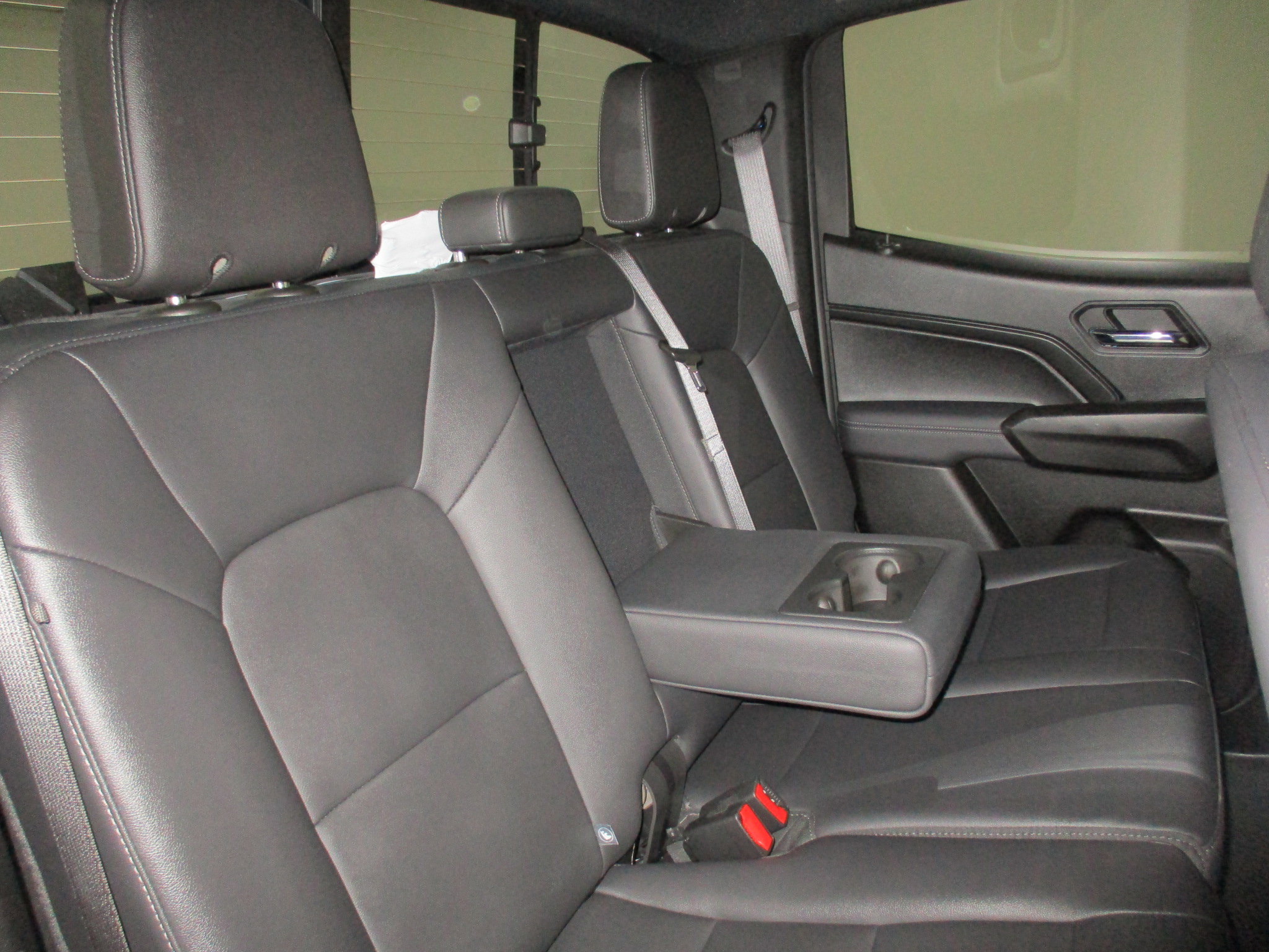 Used 2024 GMC Canyon Elevation w/ Elevation Premium Package image 18