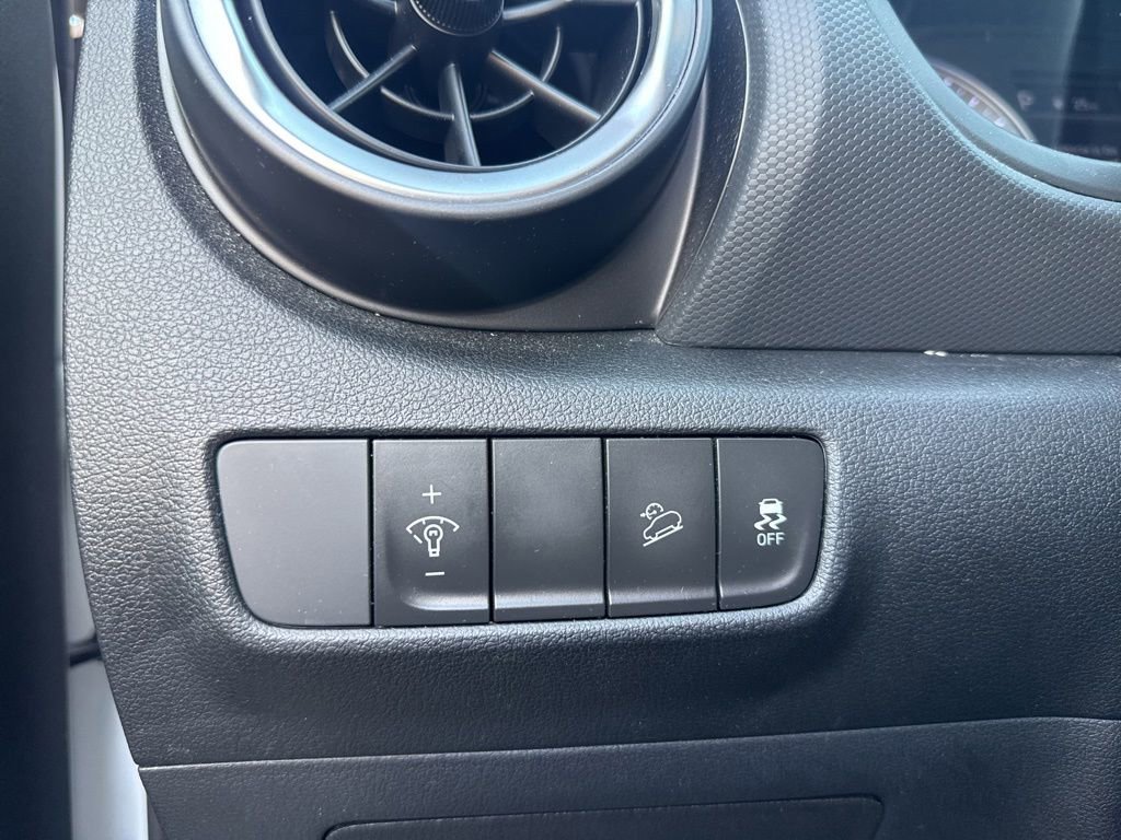 Used 2023 Hyundai Kona SEL w/ Convenience Package AWD/4WD image 14