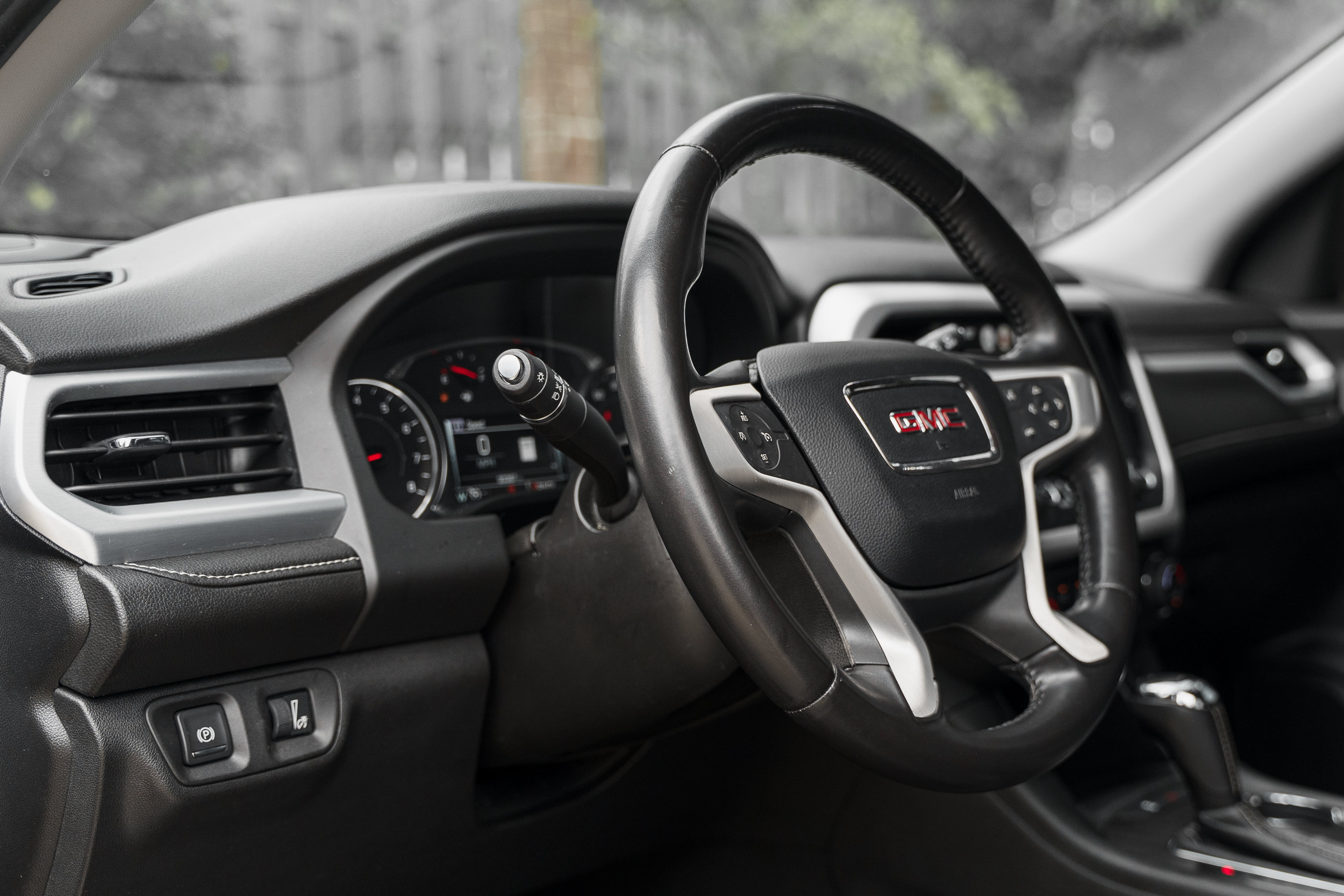 Used 2019 GMC Acadia SLT AWD/4WD image 7