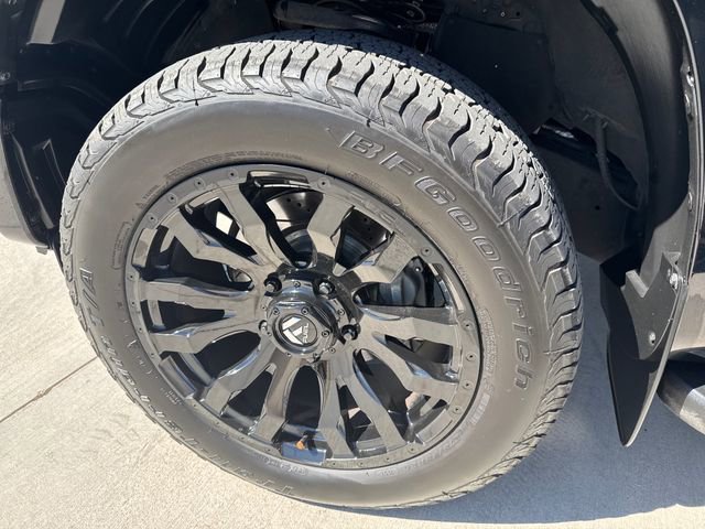 Used 2018 Toyota Tundra Platinum image 18