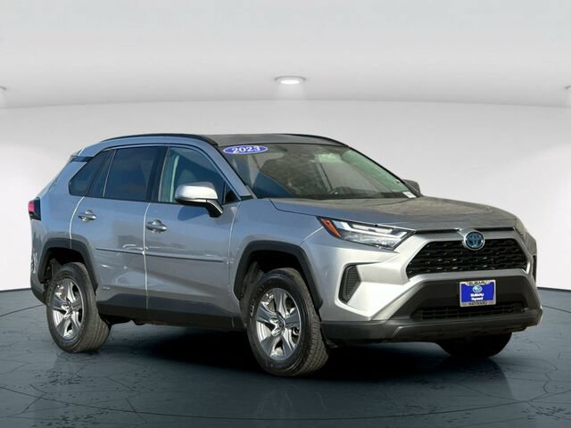 Used 2023 Toyota RAV4 LE AWD/4WD image 8