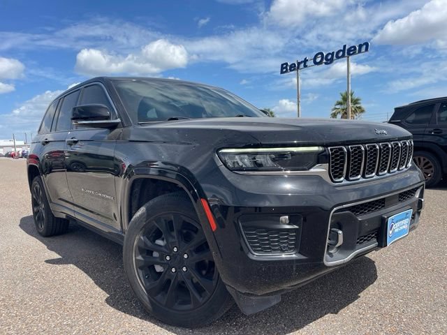 Used 2022 Jeep Grand Cherokee Overland RWD video 1