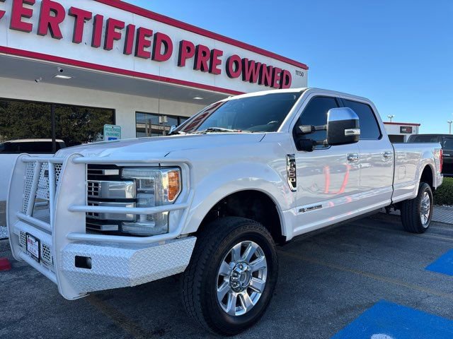 Used 2018 Ford F350 Platinum w/ Platinum Ultimate Package AWD/4WD image 3
