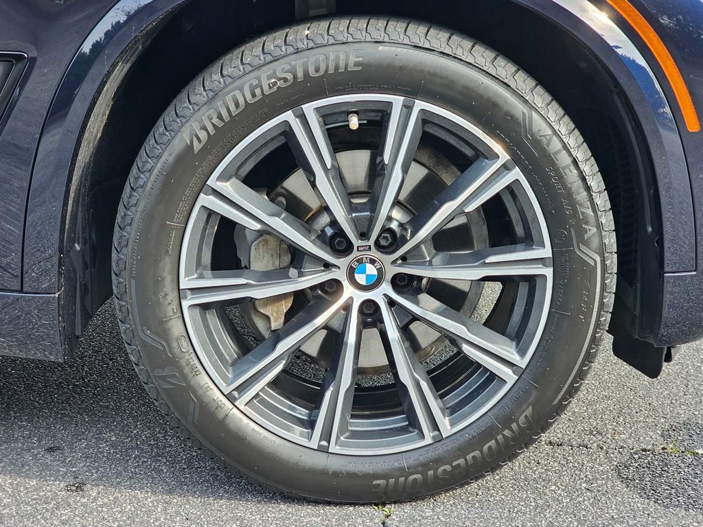 Used 2023 BMW X5 xDrive40i w/ M Sport Package image 13
