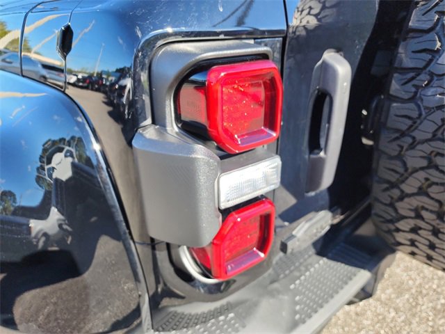 New 2025 Ford Bronco Raptor image 7