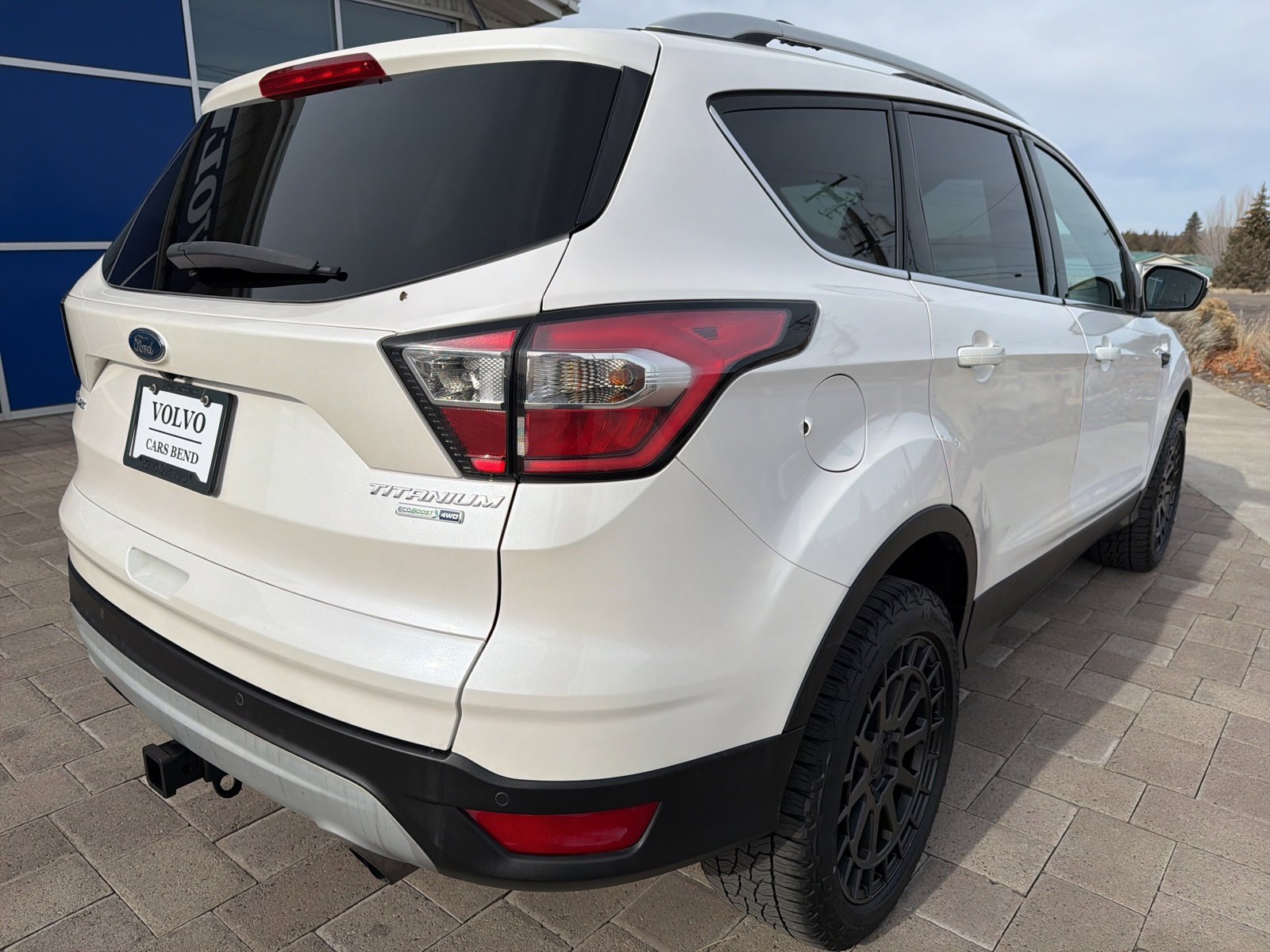Used 2017 Ford Escape Titanium video 2