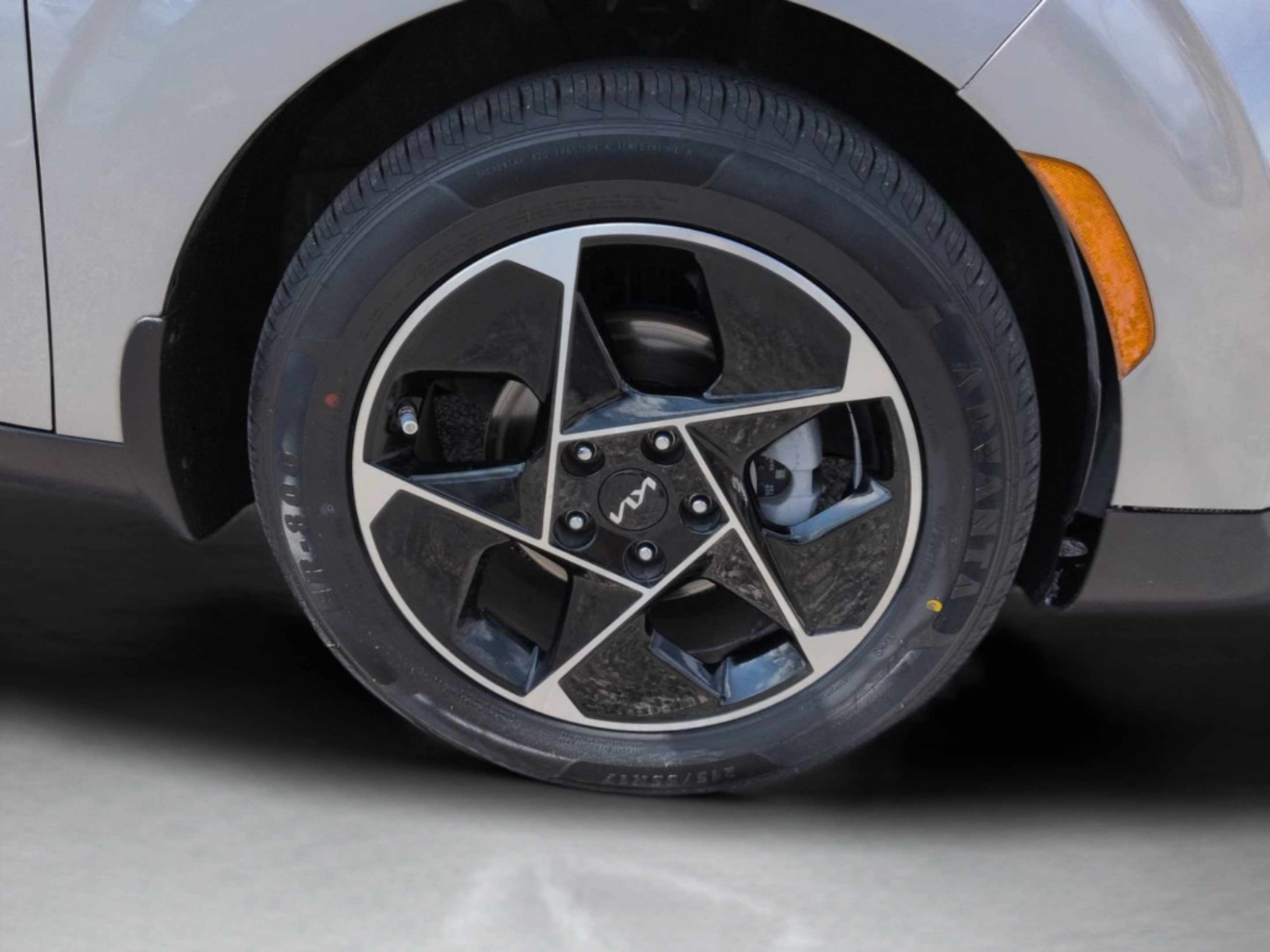 Certified 2023 Kia Soul EX FWD image 13